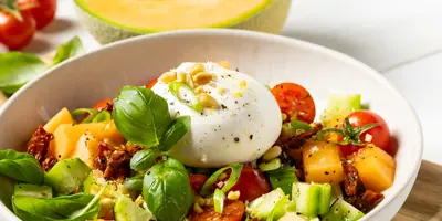 Melonen-Burrata-Salat