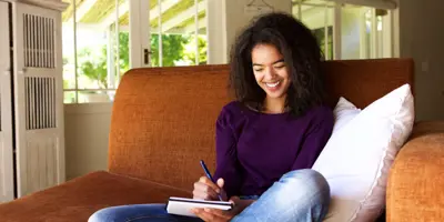 Een dankbaarheidsdagboek voor positiviteit bijhouden